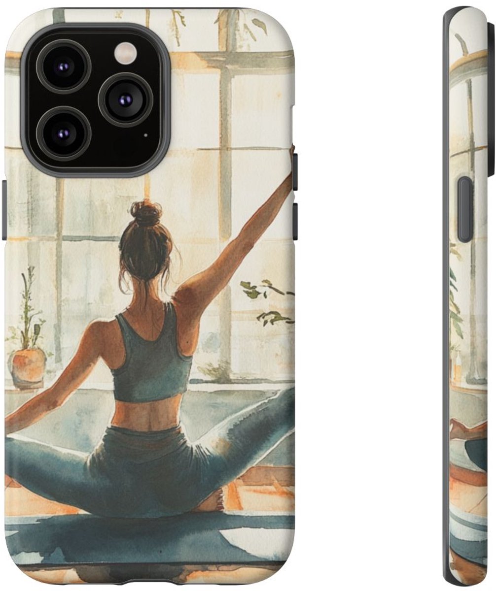 Yoga Houding in Warm Licht – Telefoonhoesje Geschikt voor iPhone 14 Pro Max