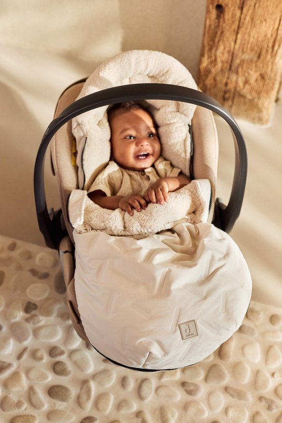 Jollein - Voetenzak voor Autostoel & Kinderwagen (Sand) - Embossed - Katoen - Footmuff Maxi Cosi, Kinderwagen of Autostoel - 42x82cm van Jollein — afbeelding 5