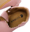 Binnenzijde van roze babyschoentje met 'JOYAKIDS' logo en maat 12.