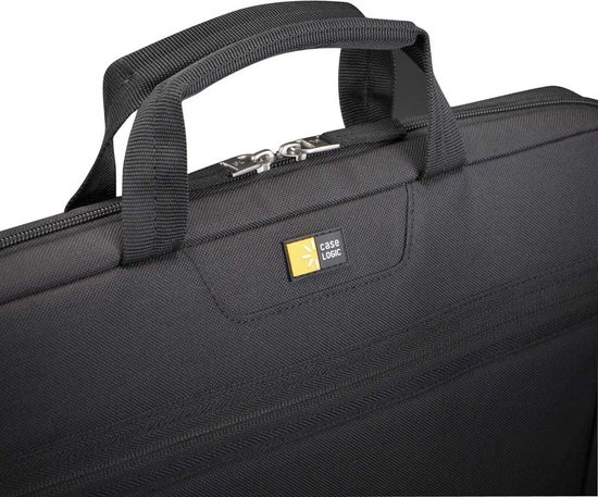 Close-up van de handvatten en het Case Logic logo op een zwarte laptoptas.