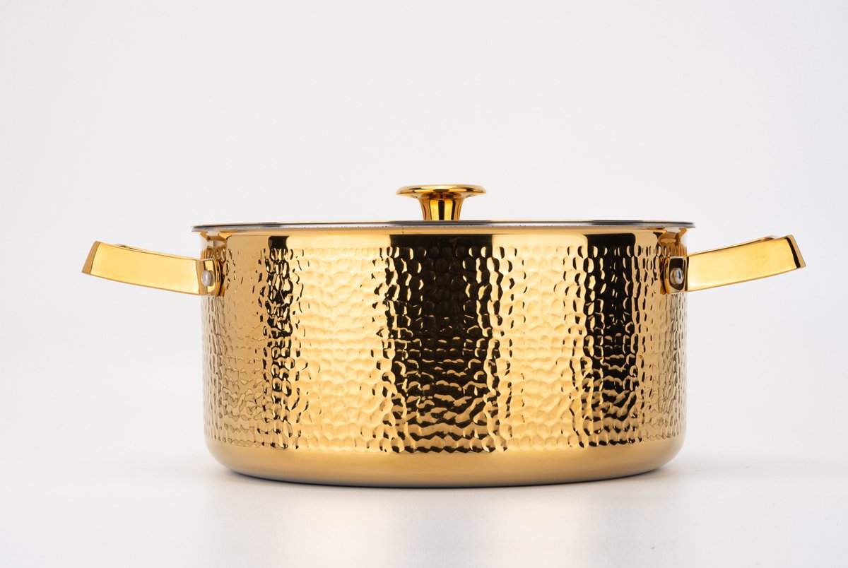 Vargen & Thor _ MEYA 4liter messing pan _ Goudkleurig
