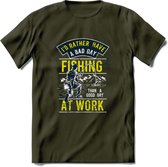 A bad Day Fishing - Vissen T-Shirt | Lime | Grappig Verjaardag Vis Hobby Cadeau Shirt | Dames - Heren - Unisex | Tshirt Hengelsport Kleding Kado - Leger Groen - M