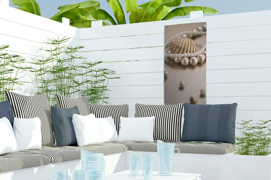 Affiche de jardin Gros plan d'un collier de perles - 30x60 cm - Toile jardin