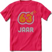 63 Jaar Feest T-Shirt | Goud - Zilver | Grappig Verjaardag Cadeau Shirt | Dames - Heren - Unisex | Tshirt Kleding Kado | - Roze - M