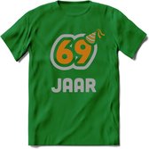 69 Jaar Feest T-Shirt | Goud - Zilver | Grappig Verjaardag Cadeau Shirt | Dames - Heren - Unisex | Tshirt Kleding Kado | - Donker Groen - S