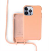 Coverzs Silicone case met koord - Telefoonhoesje met koord - Backcover hoesje met koord - touwtje - geschikt voor Apple iPhone 13 Pro Max - oranje