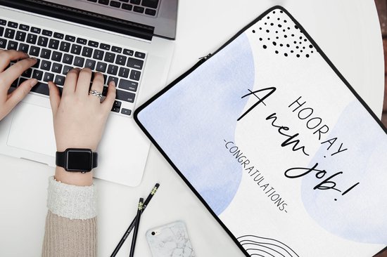 Housse pour ordinateur portable 17 pouces - Hourra, un nouveau travail ! - Proverbes - Citations - Housse pour ordinateur portable - Dimensions intérieures 42,5x30 cm