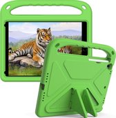 Mobigear Tablethoes geschikt voor Apple iPad 7 (2019) Kinder Tablethoes met Handvat | Mobigear AeroArmor - Groen