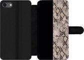 Bookcase Geschikt voor iPhone SE 2020 telefoonhoesje - Slangen - Design - Reptielen - Met vakjes - Wallet case met magneetsluiting