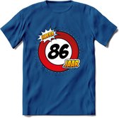 86 Jaar Hoera Verkeersbord T-Shirt | Grappig Verjaardag Cadeau | Dames - Heren | - Donker Blauw - S