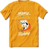 Cool People Do Fishing - Vissen T-Shirt | Oranje | Grappig Verjaardag Vis Hobby Cadeau Shirt | Dames - Heren - Unisex | Tshirt Hengelsport Kleding Kado - Geel - L