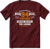 94 Jaar Legend T-Shirt | Goud - Wit | Grappig Verjaardag en Feest Cadeau Shirt | Dames - Heren - Unisex | Tshirt Kleding Kado | - Burgundy - XL