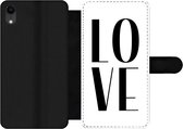 Bookcase Geschikt voor iPhone XR telefoonhoesje - Spreuken - Love - Quotes - Met vakjes - Wallet case met magneetsluiting