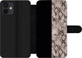 Bookcase Geschikt voor iPhone 12 telefoonhoesje - Slangen - Design - Reptielen - Met vakjes - Wallet case met magneetsluiting