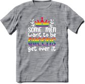 Some Men Are Queens | Pride T-Shirt | Grappig LHBTIQ+ / LGBTQ / Gay / Homo / Lesbi Cadeau Shirt | Dames - Heren - Unisex | Tshirt Kleding Kado | - Donker Grijs - Gemaleerd - L