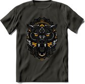 Wolf - Dieren Mandala T-Shirt | Geel | Grappig Verjaardag Zentangle Dierenkop Cadeau Shirt | Dames - Heren - Unisex | Wildlife Tshirt Kleding Kado | - Donker Grijs - M