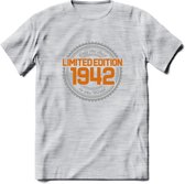1942 Limited Edition Ring T-Shirt | Zilver - Goud | Grappig Verjaardag en Feest Cadeau Shirt | Dames - Heren - Unisex | Tshirt Kleding Kado | - Licht Grijs - Gemaleerd - XL