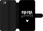 Bookcase Geschikt voor iPhone 7 telefoonhoesje - Mama jij bent zo lief - Quotes - Mama - Spreuken - Met vakjes - Wallet case met magneetsluiting