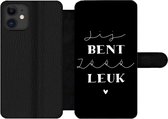 Bookcase Geschikt voor iPhone 12 Pro Max telefoonhoesje - Vriend - Spreuken - Jij bent zo leuk - Quotes - Met vakjes - Wallet case met magneetsluiting