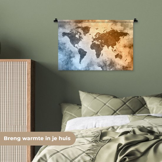 Tapisserie Cartes du mondeIllustrations de Noël - Wereldkaart avec des couleurs de peinture chaudes et froides sur un fond avec motif texturé Tapisserie murale coton 60x40 cm - Tapisserie avec photo