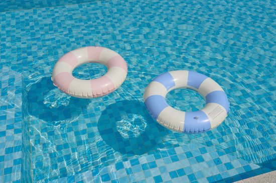 Bouée Gonflable Enfant Bleu Et Blanc Rayée – Diamètre 64 Cm, épaisse Et Sécurisée, Pour Plage Et Piscine