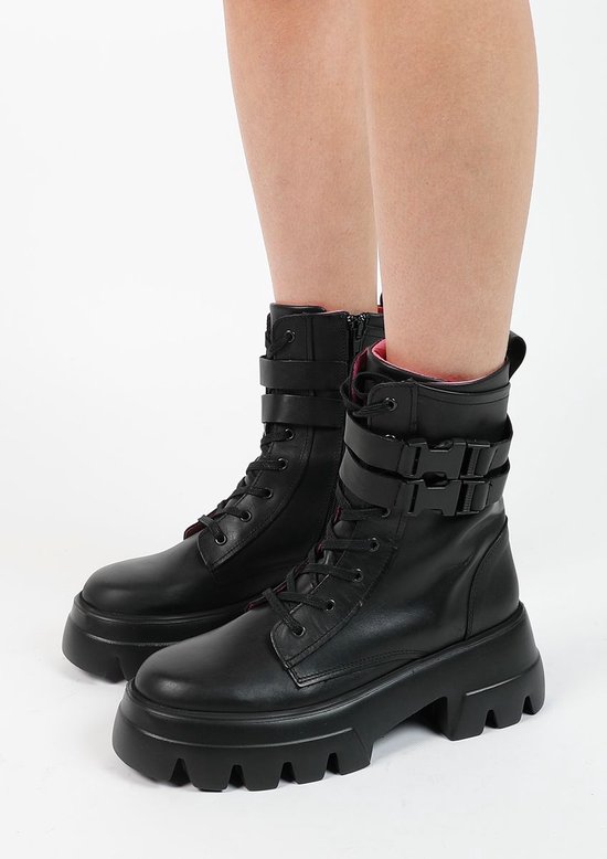 Sacha - Dames - Zwarte leren veterboots - Maat 41