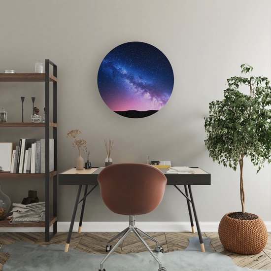 Artaza Forex Muurcirkel Melkweg Met Een Roze Gloed - Sterrenhemel - 50x50 cm - Klein - Wandcirkel - Rond Schilderij - Muurdecoratie Cirkel