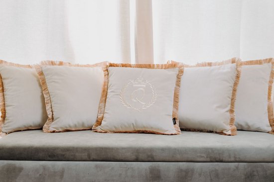 Embroidered pillow / personalised pillow / monogram pillow / decorative cushion 40x 40 beige velvet letter Q