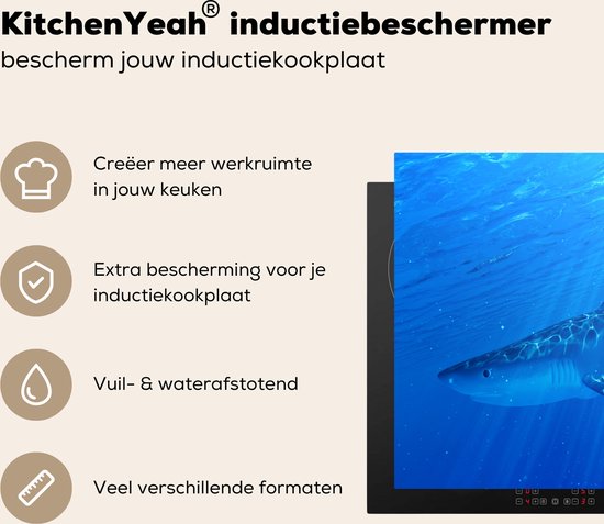 KitchenYeah® Inductie beschermer 85x52 cm - Een illustratie van een tijgerhaai in de zee - Kookplaataccessoires - Afdekplaat voor kookplaat - Inductiebeschermer - Inductiemat - Inductieplaat mat