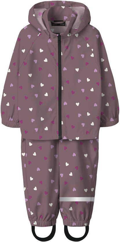 Roze regenpak met all-over hartjesprint in wit, lichtroze en fuchsia.