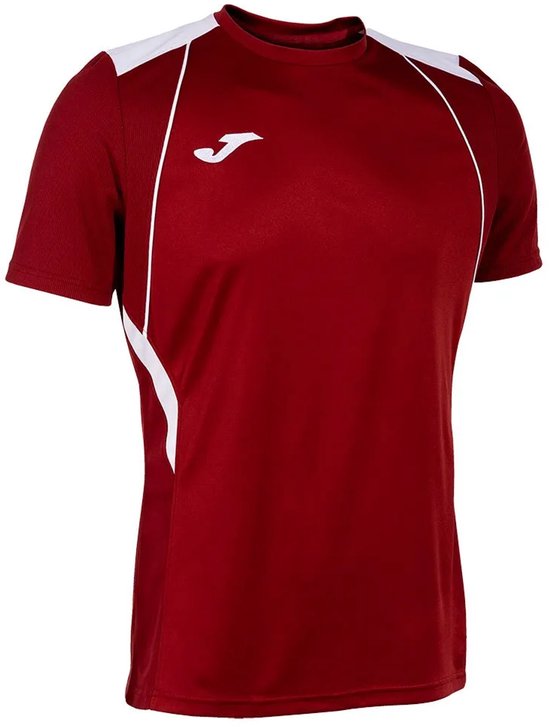 Rood Joma sportshirt met korte mouwen, witte accenten op de schouders en zijkanten en een wit Joma-logo op de borst.