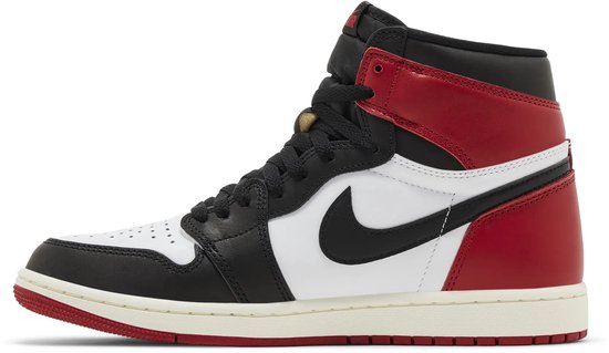 Air Jordan 1 Retro High OG « Black Toe Reimagined » taille 38