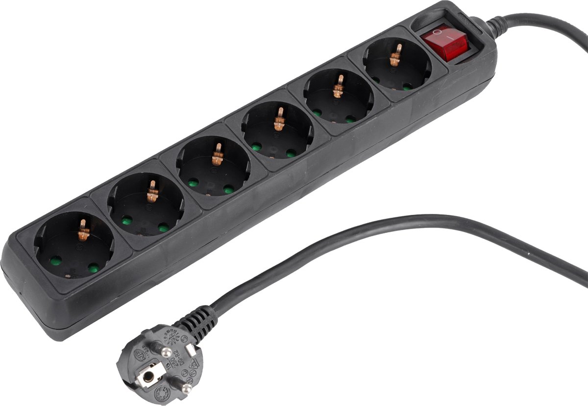 Q-Link stekkerdoos - 6-voudig - randaarde - met schakelaar - 3 x 1.5 mmÂ² - 1.5 m - zwart