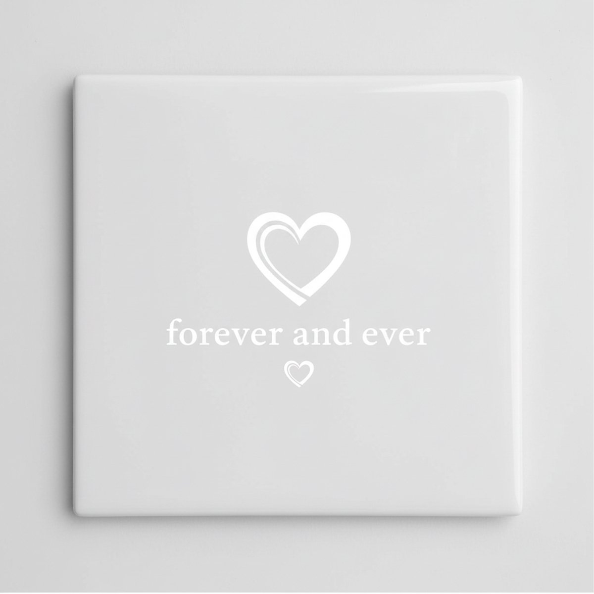 Nevolis Forever and Ever Hart Keramische Tegel 15x15 cm – Minimalistische Liefde Quote Wanddecoratie & Romantisch Cadeau Multi Color