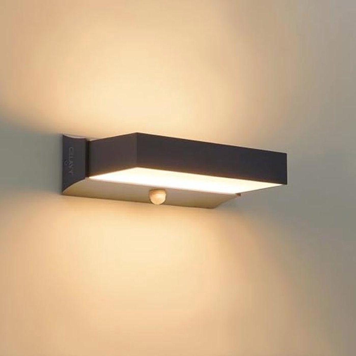 Moderne Buitenwandlamp met Bewegingsmelder en IP65 Bescherming - 11W LED Up Down Verlichting voor Buiten