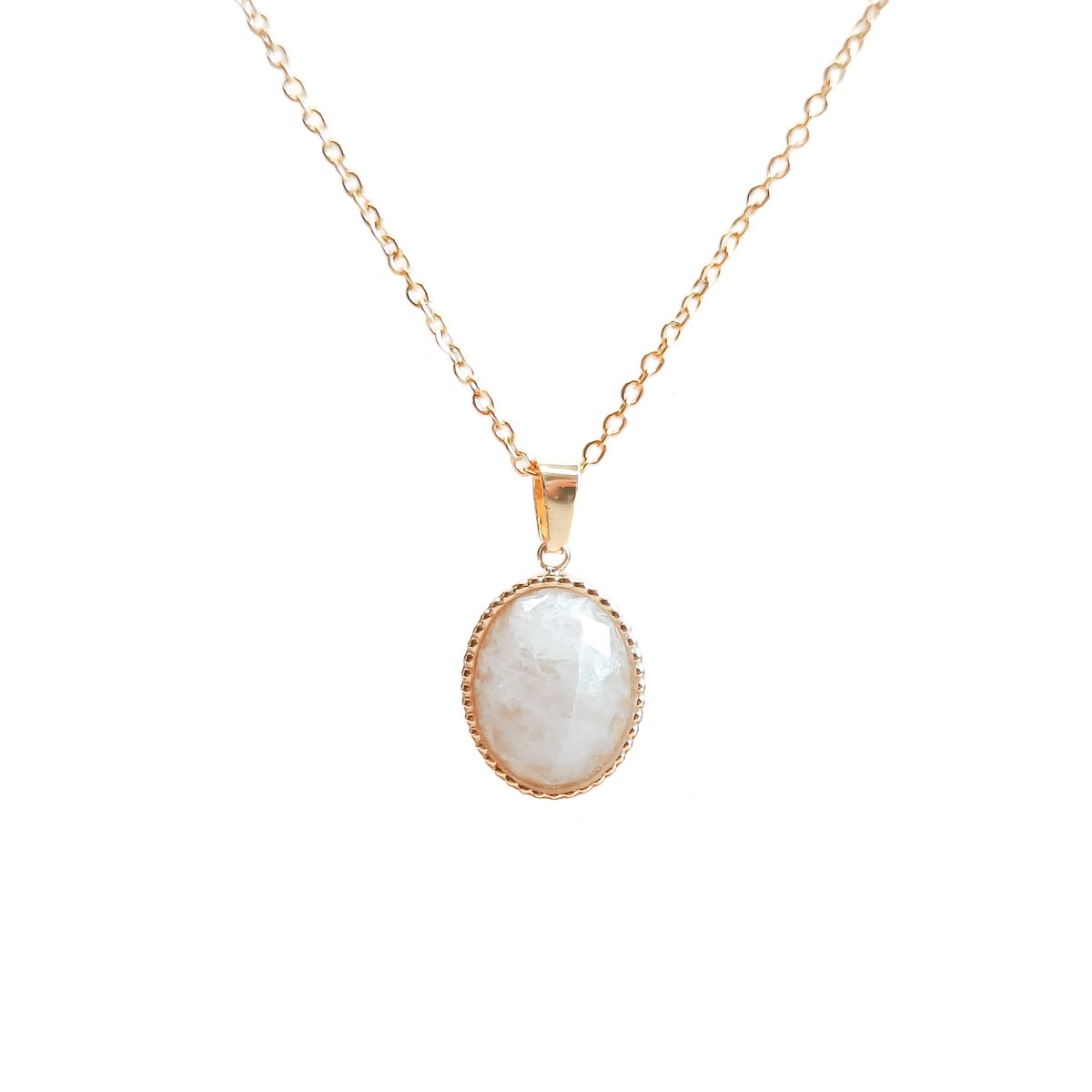 Ava & Imber | Ovata Ketting Maansteen | Creme Witte Edelsteen Hanger Ketting | Klassieke Medaillon Ketting | 18K PVD Gecoat Stainless Steel | Damesketting in Cadeaudoosje