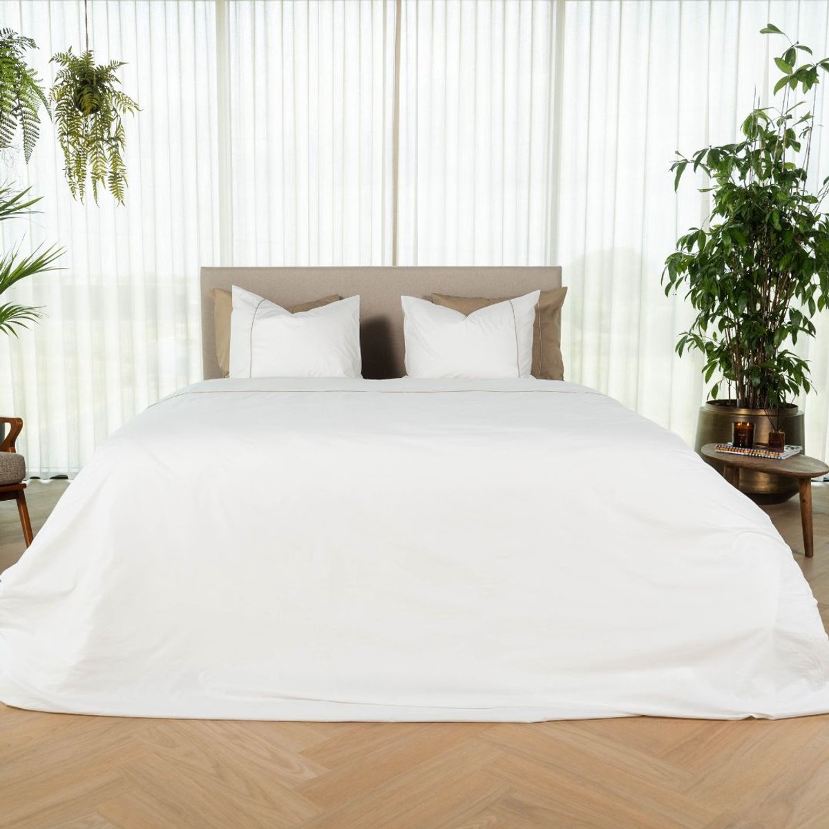 Kayori Sasaki Dekbedovertrek Perkal - 240x200-220 cm +2 slopen - Lits-jumeaux - Crispy Hotelkwaliteit - Wit