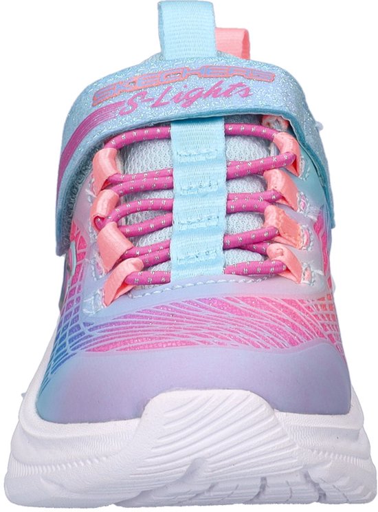 Voorkant van roze en blauwe sneaker met roze veters en lichtjes-logo.