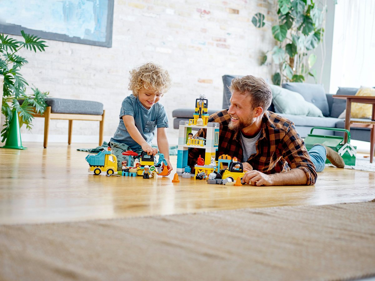 LEGO DUPLO Torenkraan & Bouwterrein 10933 — afbeelding 13
