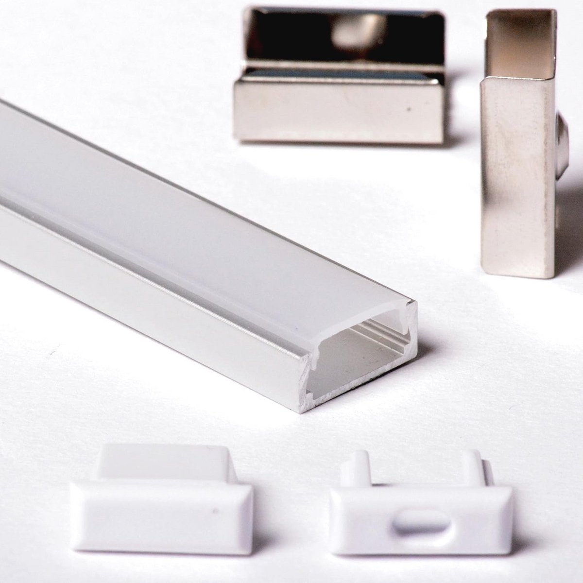 Aluminium Profiel 1 x 2 Meter voor LED-strips met Afdekking