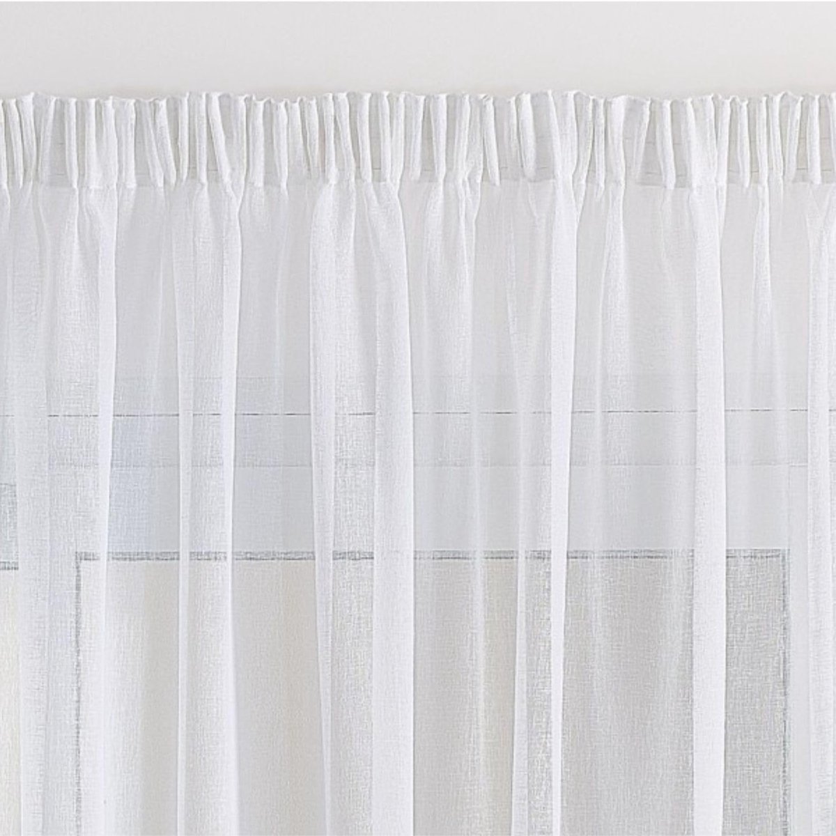 Unyqoos Moderne witte gordijn met linnenlook en plooiband voor privacy en stijl