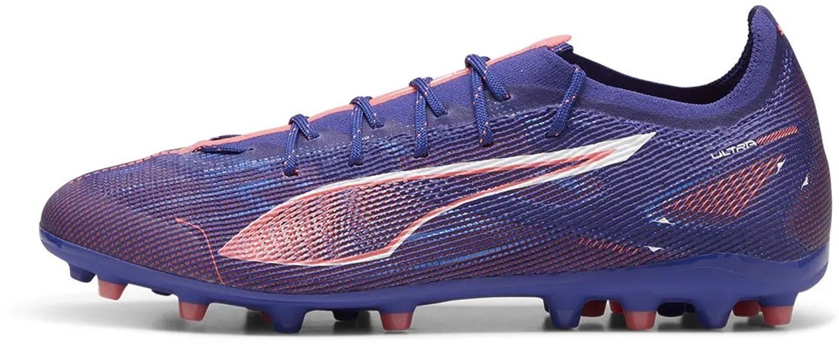 Puma Ultra 5 Pro Mg voetbalschoenen in paars, EU 44 1/2, met PWRTAPE-steunframe voor stabiliteit tijdens snelle bewegingen.