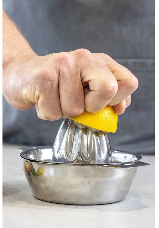 MasterClass Roestvrijstalen citruspers van MasterClass. — afbeelding 3