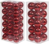 Kerstversiering kunststof kerstballen rood glans 6 en 8 cm pakket van 56x stuks - Kerstboomversiering