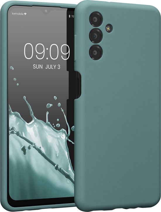 coque kwmobile compatible avec Samsung Galaxy A13 5G - Coque avec revêtement en silicone - Coque smartphone en Arctic night