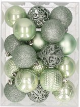 37x stuks kunststof kerstballen eucalyptus groen 6 cm - Kerstversiering