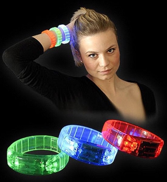 Continu Gangster restjes Gekleurde armband met LED licht Groen | bol.com