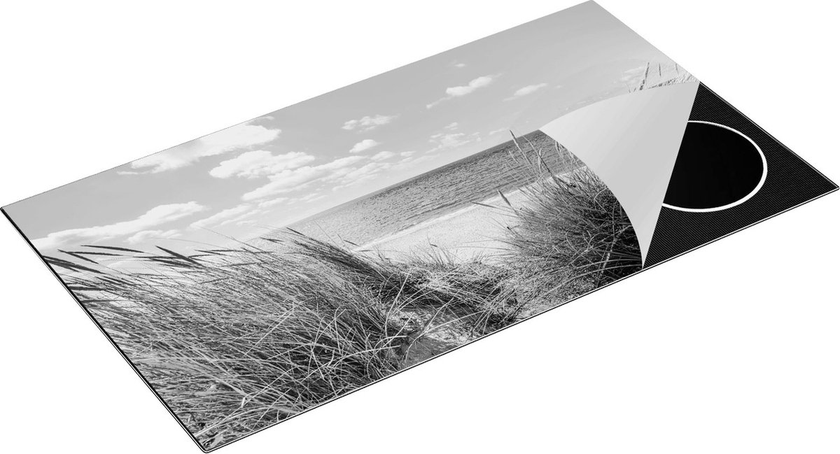 Chefcare Inductie Beschermer Strand en Zee vanuit Duinen - Zwart Wit - 95x50 cm - Afdekplaat Inductie - Kookplaat Beschermer - Inductie Mat