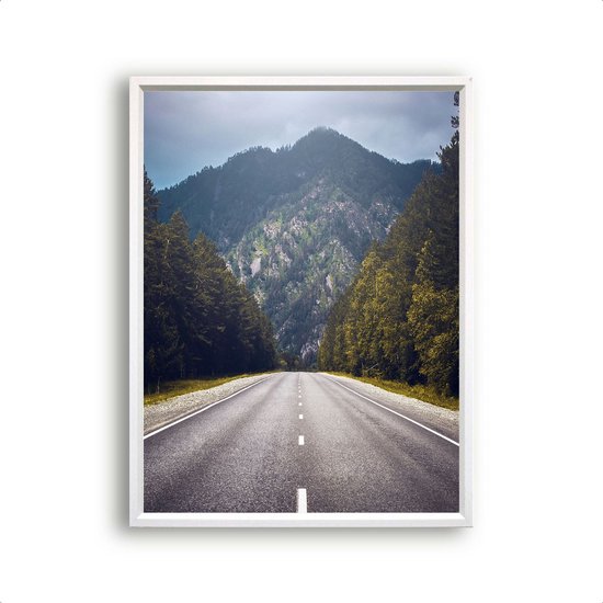 Poster Bosweg naar een berg - Landschap