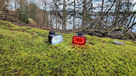 LED Fietsverlichting - 2delige - Voorlicht Achterlicht - Fietslamp - Fietslampje - Fietslampjes - Fietslichtjes - Waterdicht / USB Oplaadbaar - Eenvoudige installatie - voor nachtelijk fietsen/Back to School — afbeelding 4